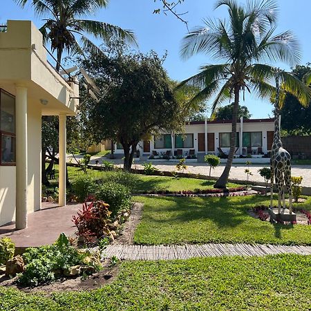 New Giraffe House Bed & Breakfast Vilanculos Eksteriør bilde