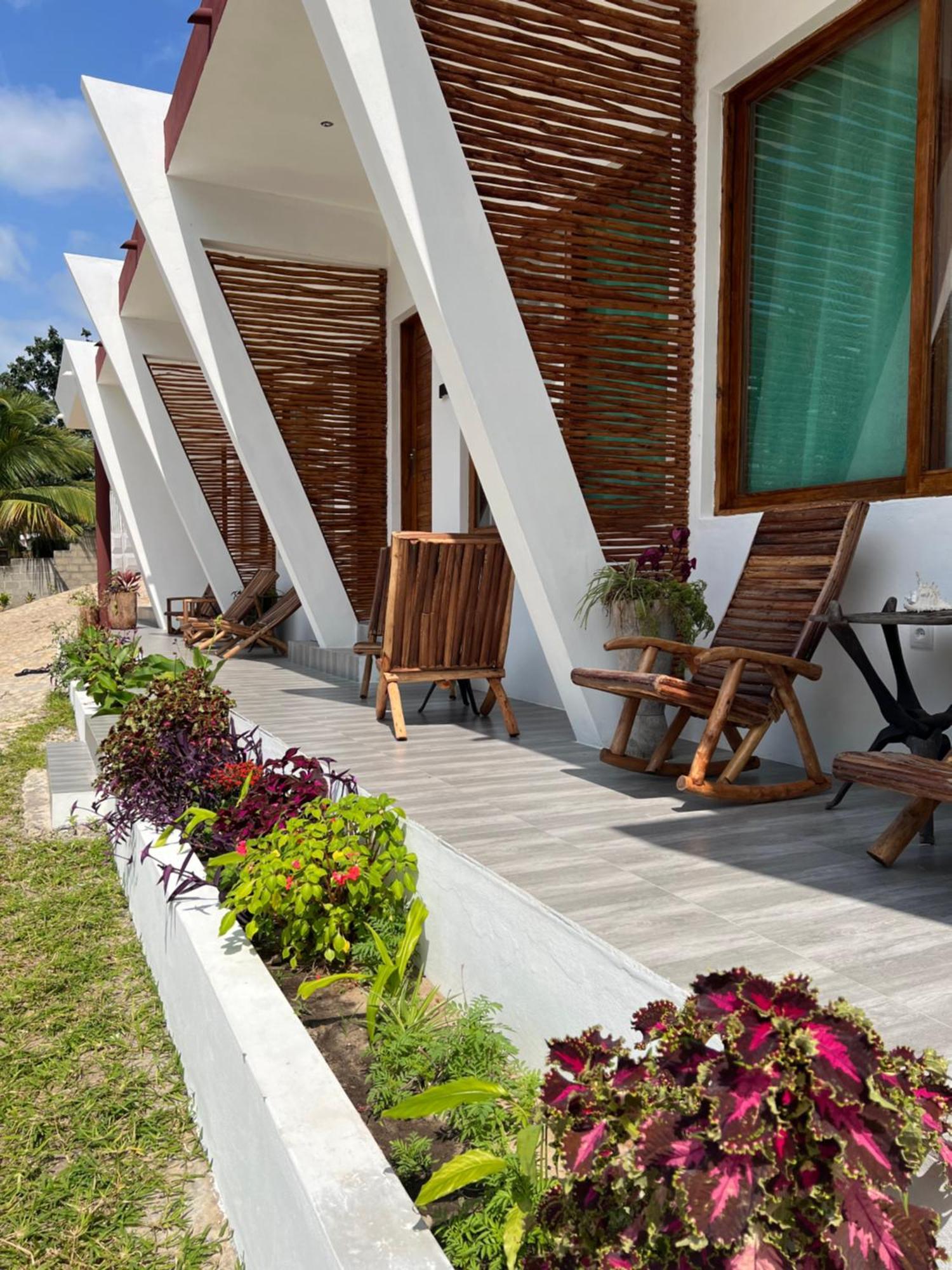 New Giraffe House Bed & Breakfast Vilanculos Eksteriør bilde